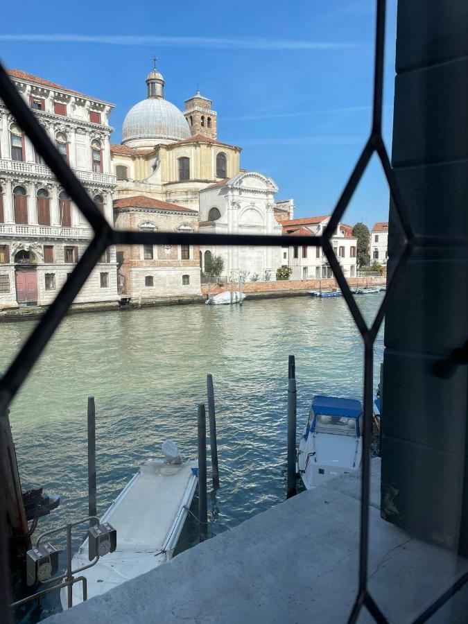 Canal Riva De Biasio Venice Exterior photo